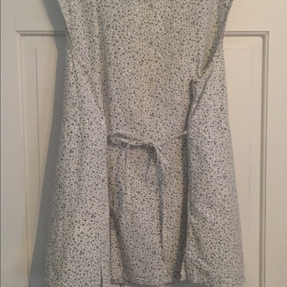 Sleeveless maternity blouse - Picture 3 of 3